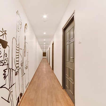 Townhouse Ss Aero Prime Hotel Shamshabad Buitenkant foto